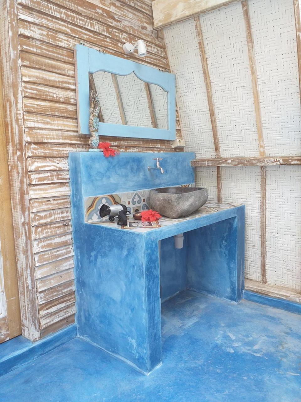Casa Azzurra Bed & Breakfast Gili Air Exterior photo