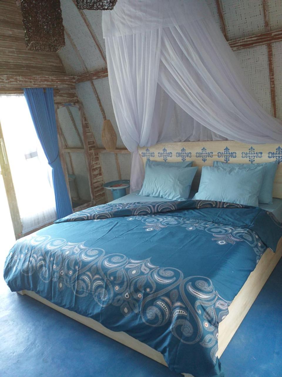 Casa Azzurra Bed & Breakfast Gili Air Exterior photo